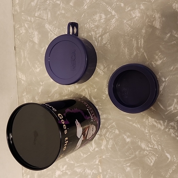 The Osbourn's lunchbox - Picture 9 of 10